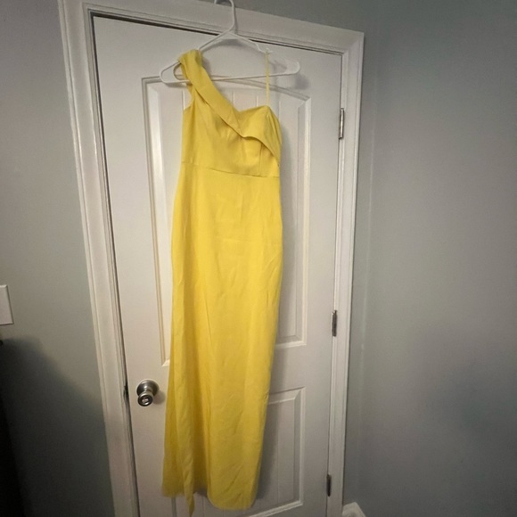AIDAN MATTOX Off-the-shoulder Crepe Column Gown In Lemon - Picture 2 of 3
